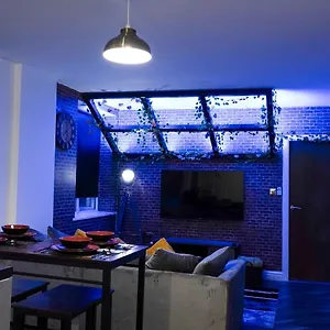  Apartment Stunning Two Bed Centre United Kingdom